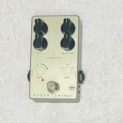 Darkglass Electronics Hyper Luminal Hybrid Compressor 2018-PRESENT image 2