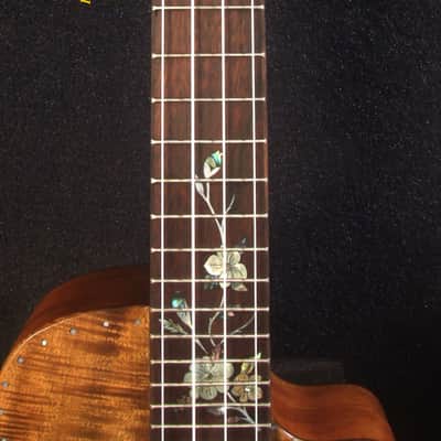 Handcrafted Tenor Ukulele, Carved ARCHBACK Solid Curly Acacia, Mahogany, Floral Inlay, Soft-bag, Bruce Wei UAC17-2046 image 6