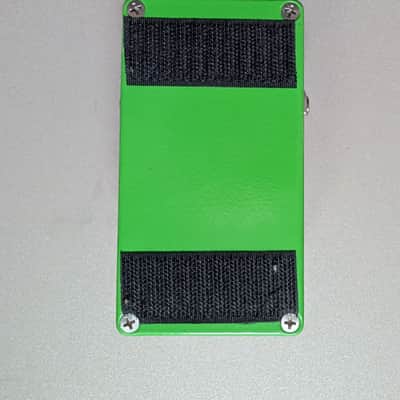 JHS 808 2013 - Green image 2