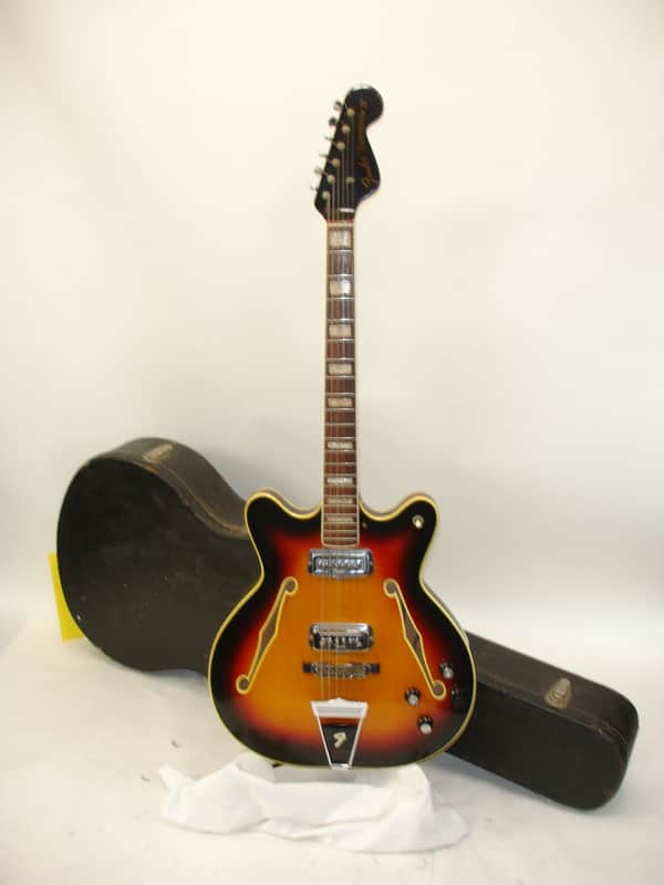 Vintage 1966 Fender Coronado II Electric Guitar w/ Case