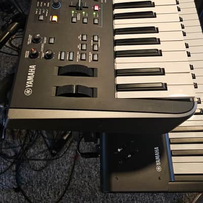 Yamaha MODX6 Synthesizer 2018 - Present - Black