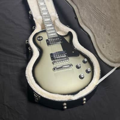 Gibson Les Paul Studio 2009 - Silverburst Ebony image 23