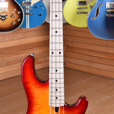 Lakland Skyline 44-02 Deluxe Cherry Sunburst image 7