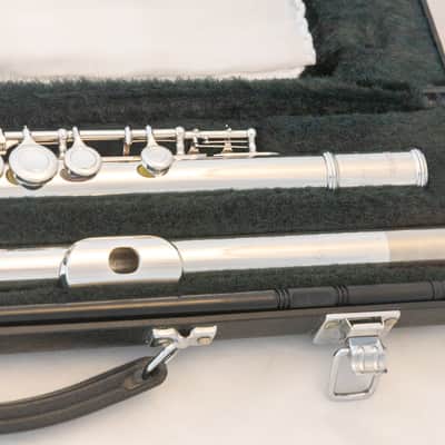 Yamaha YFL-281 Open-Hole Intermediate Flute *Made in Japan *Overhauled New Pads image 2
