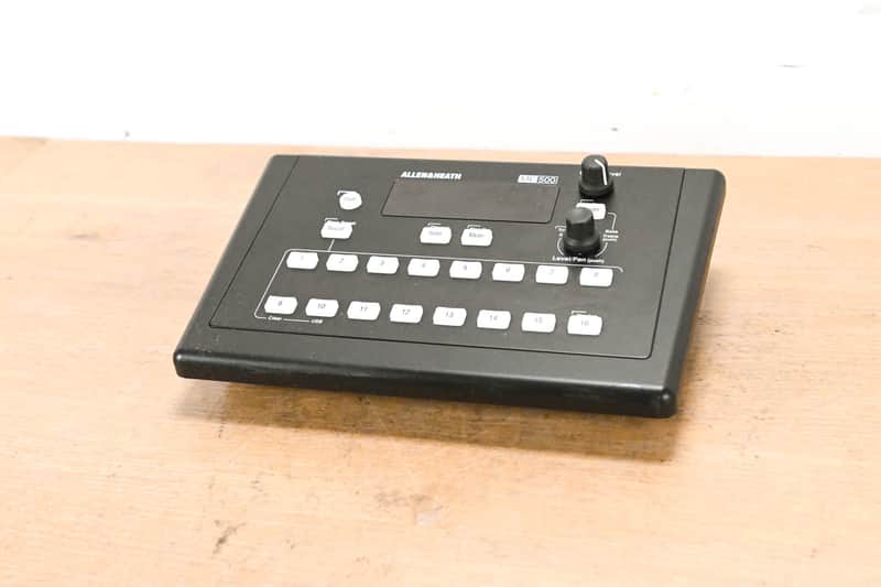 Allen & Heath ME-500 16-Channel Personal Mixer CG01223 image 1