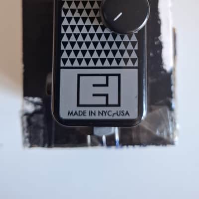 Electro-Harmonix Headphone Amp Portable Practice Amp 2010s - Black image 5