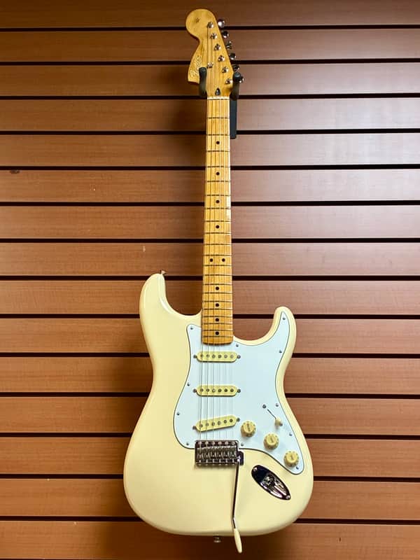 Fender Jimi Hendrix Artist Series Signature Stratocaster in Olympic White 2021 w/Bag image 1