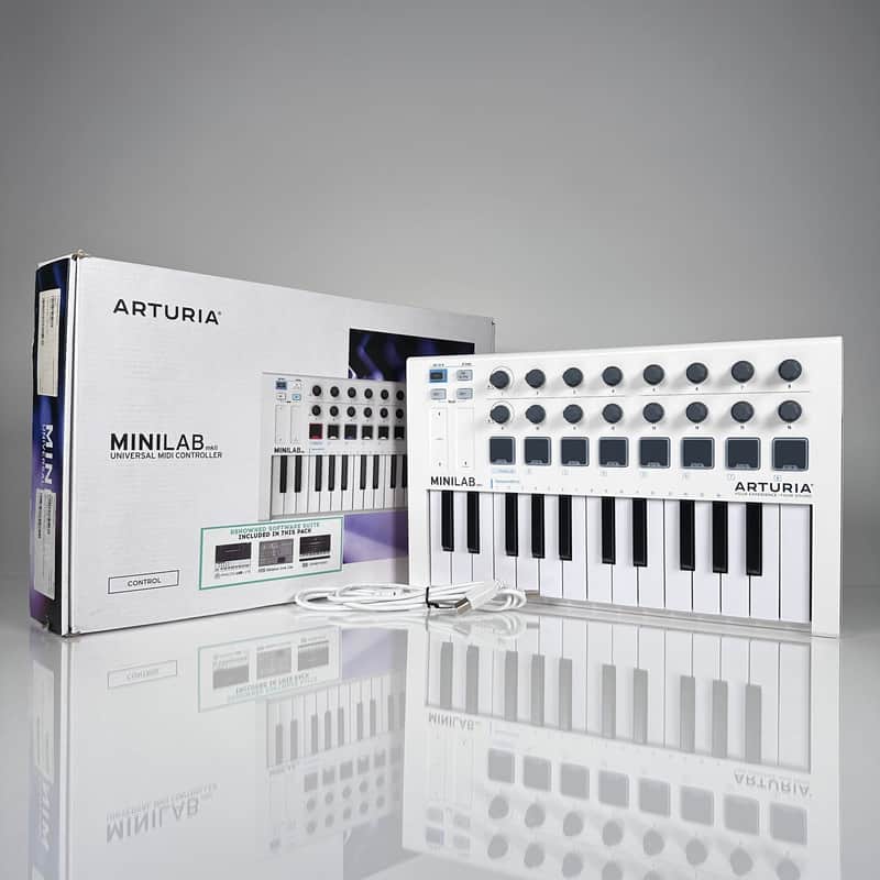 Arturia Universal MIDI Controller MKII White Keyboard image 1