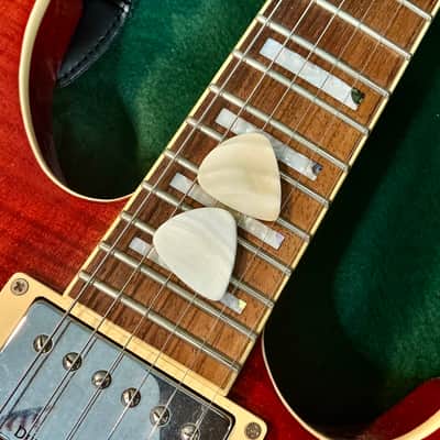 Two seashell guitar picks-1.3mm, classic profile… by BeachSidePicks image 5