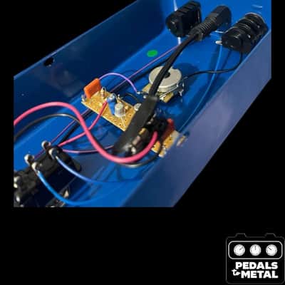 Colorsound Fuzz Box - Blue - X18447 image 11