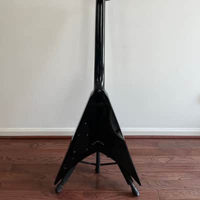 ESP LTD V300 2011 EMG 81/60 with ESP Hard Case image 9