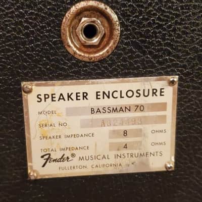 Fender BASSMAN 70  2-15" CABINET image 6