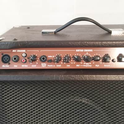 Crossroads 40 Watt RMS Acoustic Guitar Amplifier-10" Speaker and Tweeter-w/-Effects image 2