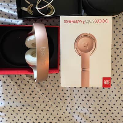 Beats By Dre Solo 3 Wireless rose Headphones image 4