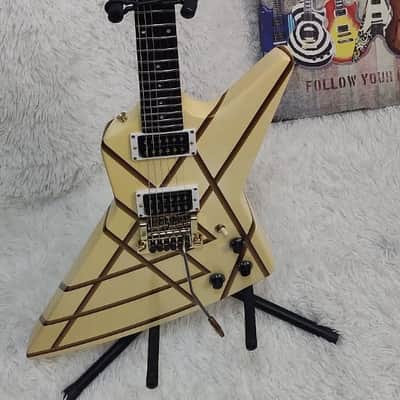 Gibson Designer Series Explorer 1983-1985 - Ivory with Design image 4