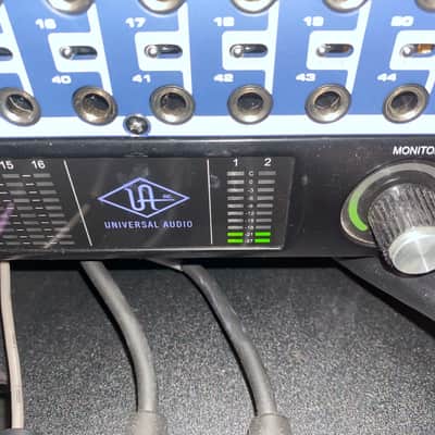 Universal Audio Apollo 16 QUAD Thunderbolt 2 Audio Interface 2010s - Black image 3