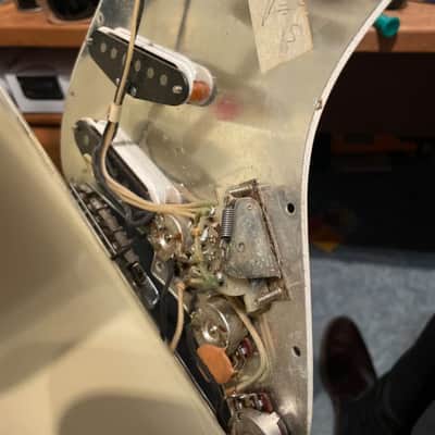 Fender Jimi Hendrix Artist Series Tribute Stratocaster 1997 Olympic White image 12