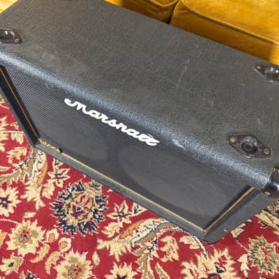 Marshall 1922 2 x 12 Speaker Cabinet - Black image 4