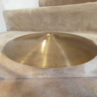 Zildjian Vintage Avedis 16 inch crash cymbal 1107 grams 1970s excellent! image 4