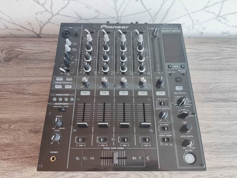 Pioneer DJM-800 image 1
