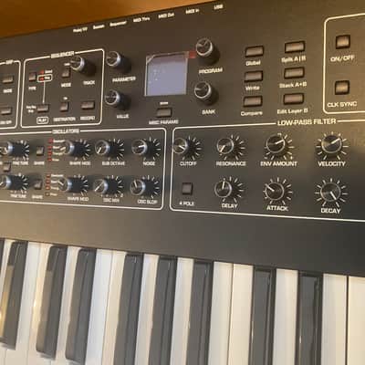 Dave Smith Instruments Prophet Rev 2 8 Voice Sequential image 5