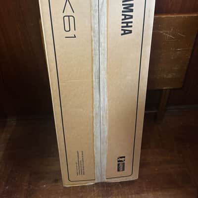 Yamaha CK61 61-key Stage Piano w/ box image 11