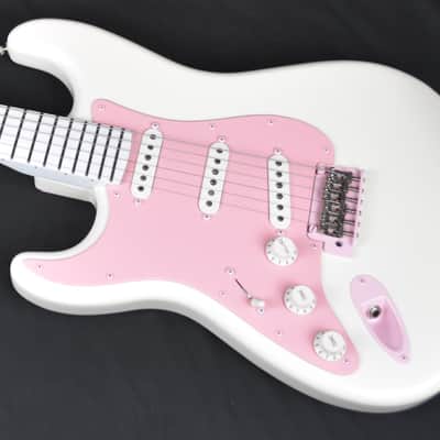 Custom Pre-order! Left Handed Stratocaster White Pink SSS 5-Way Wilkinson 60's WVS Alnico 5 image 2