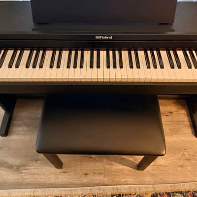 Roland RP102 88-Key Digital Upright Piano 2017 (black) with bench image 3