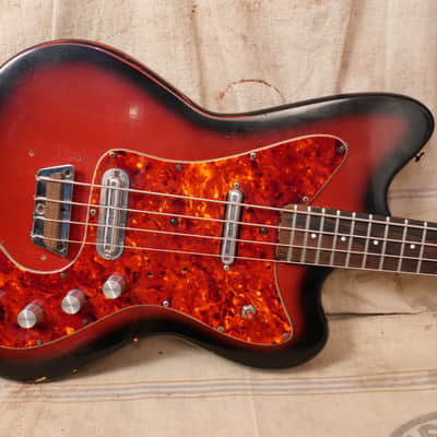 Silvertone 1443 Hornet Bass 1966 - Redburst image 2