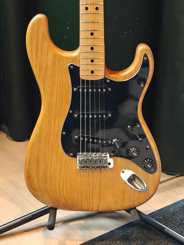 Fender Stratocaster, Maple Fretboard 1979- Natural image 1