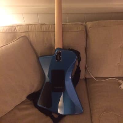 Sterling St Vincent Signature W/ Gig bag image 2