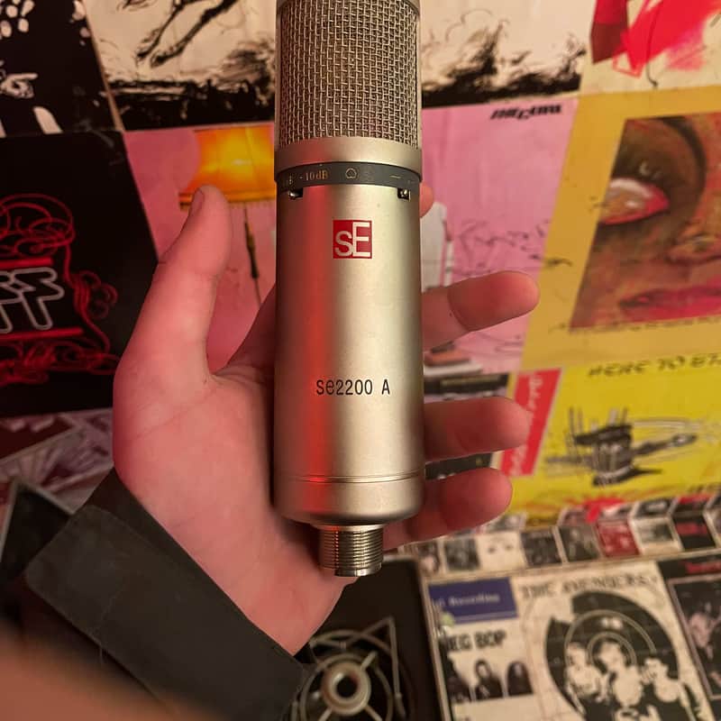 2009 – 2012 sE Electronics sE2200a Large Diaphragm Cardioid Co…