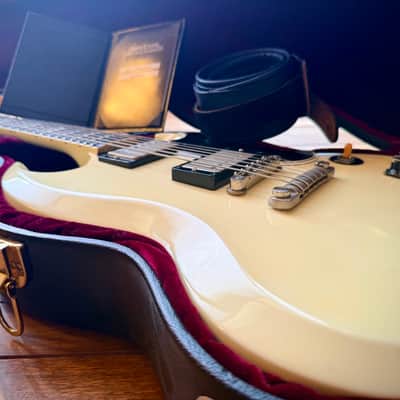 Gibson Les Paul Custom Shop VOS 2011 - Alpine White / Gibson SG / COA / Leather Strap / String Joy / Ernie Ball image 3