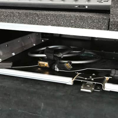 AVID S3 16-Fader Control Surface w/ E3 Engine and Road Case CG013BE image 6
