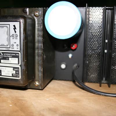 Amcron Crown DC-300A series II power amp for passive spakers studio monitor image 8