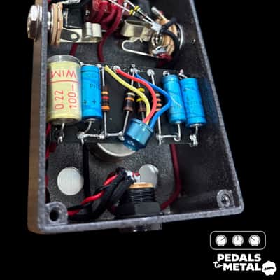 R2R Electric Pre-Amp 2022 - Present - Grey X6673 image 10