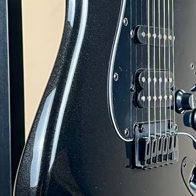 Squier Limited Edition Affinity Stratocaster HSS - Metallic Black - Matching Headstock & Black Hardware image 4
