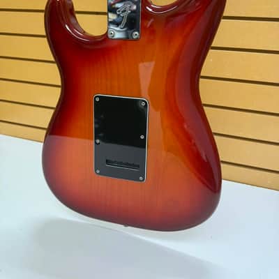 Fender Player Stratocaster Plus Top with Mapple Fretboard 2018 - 2024 - Tobacco Sunburst image 3