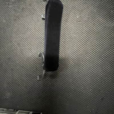 Resonans Low 1/4 Violin Shoulder Rest Black Velvet image 2
