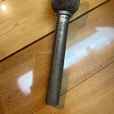 Electro-Voice RE11 Cardioid Dynamic Microphone image 6