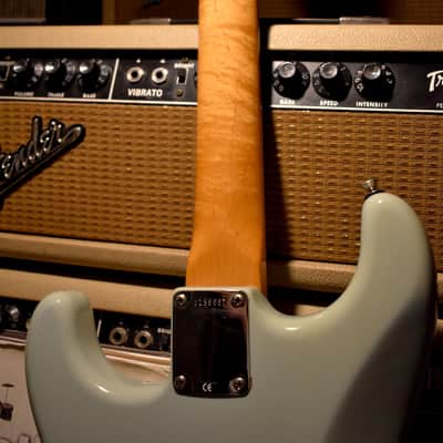 Fender Stratocaster Beatles Gear FSR 2001 Sonic Blue image 5