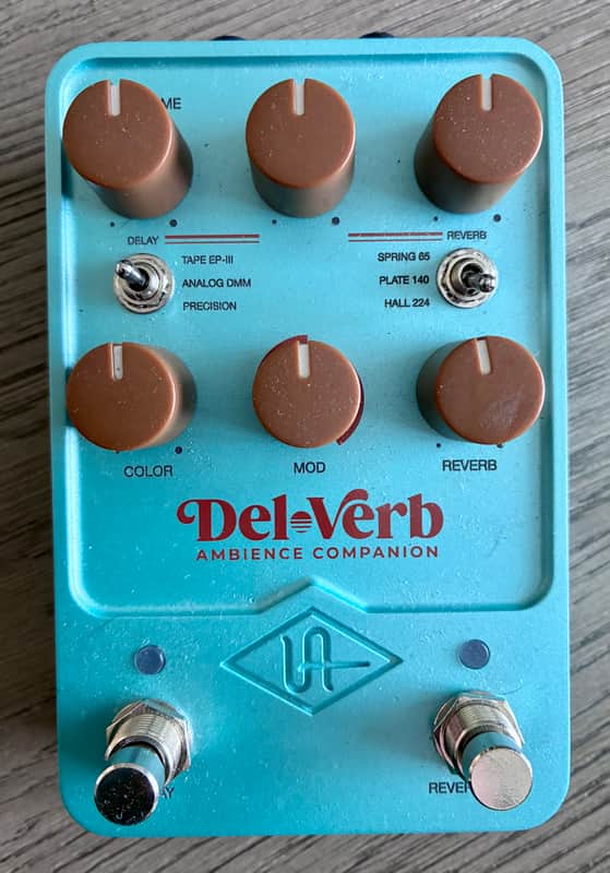 Universal Audio Del-Verb Ambience Companion 2023 - Present Seafoam Green image 1