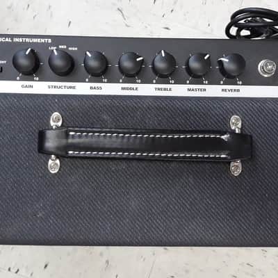 Fender BassBreaker 15 w/ cover - Consignment image 2
