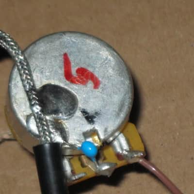 A+ 2010s Gibson control harness: 1 volume 500K audio long shaft pot + nut/washer, 1 tone 500K audio long shaft pot + nut/washer, wires, wire insulation, blue capacitor 0.022 uF, jack + nut/washer (NO switch, NO wires for connecting switch) image 13