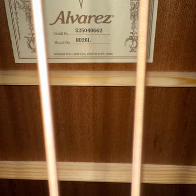 Alvarez RD26L Regent Series Dreadnought 2010s - Natural image 2