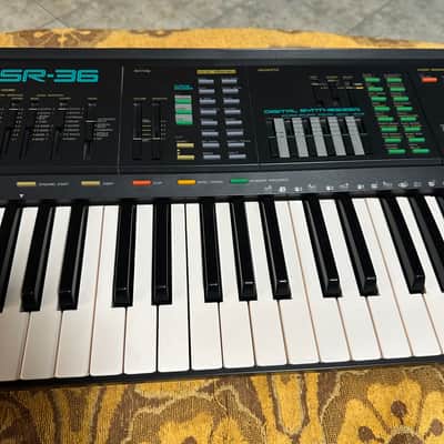 Yamaha PSR-36 image 4