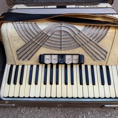 Vintage Old Original German Made Hohner Verdi II Accordion image 16
