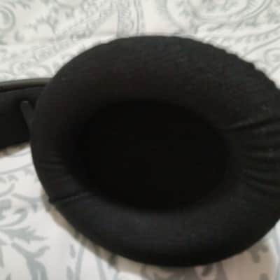 Philips SHP9500 Hifi Precision Stereo Over-Ear Headphones image 4