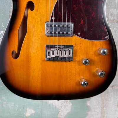 Vintage REVO Series 'Midline' Guitar ~ Two-Tone Sunburst image 3