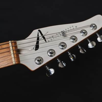 Tom Anderson Pro Am 2021 - Translucent White - Dark Grain image 6